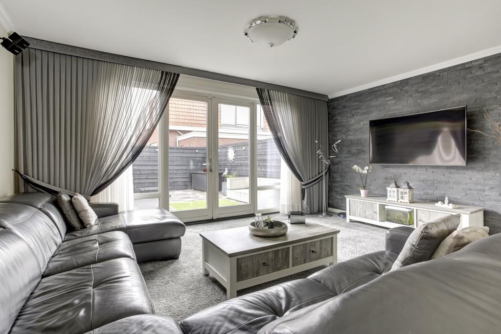 Hoekwoning te koop: Kloosstraat 11, Alblasserdam