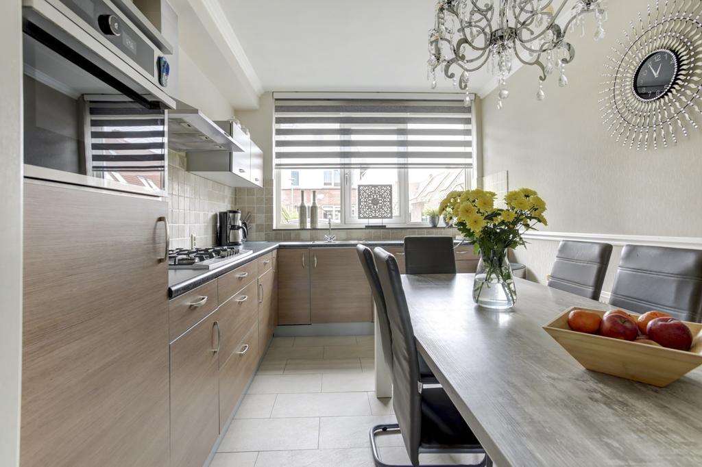 Hoekwoning te koop: Kloosstraat 11, Alblasserdam
