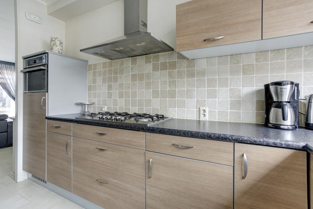 Hoekwoning te koop: Kloosstraat 11, Alblasserdam