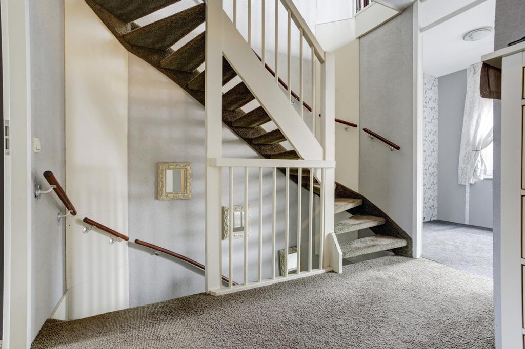 Hoekwoning te koop: Kloosstraat 11, Alblasserdam