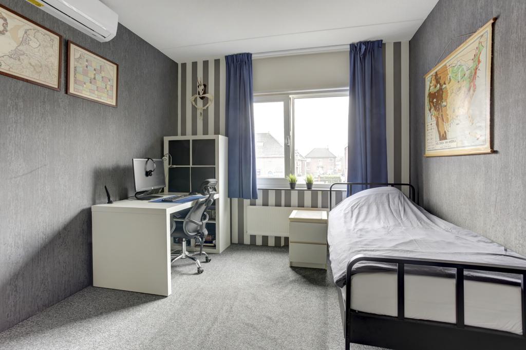Hoekwoning te koop: Kloosstraat 11, Alblasserdam