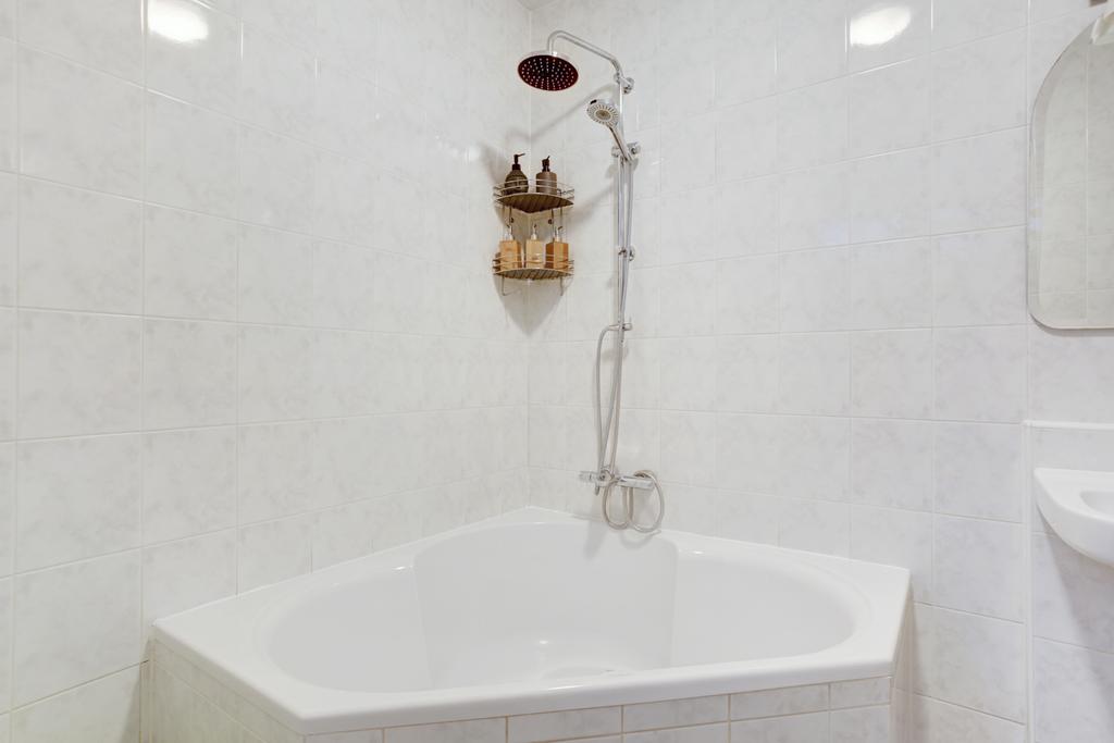 Hoekwoning te koop: Kloosstraat 11, Alblasserdam