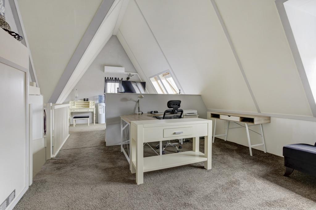 Hoekwoning te koop: Kloosstraat 11, Alblasserdam